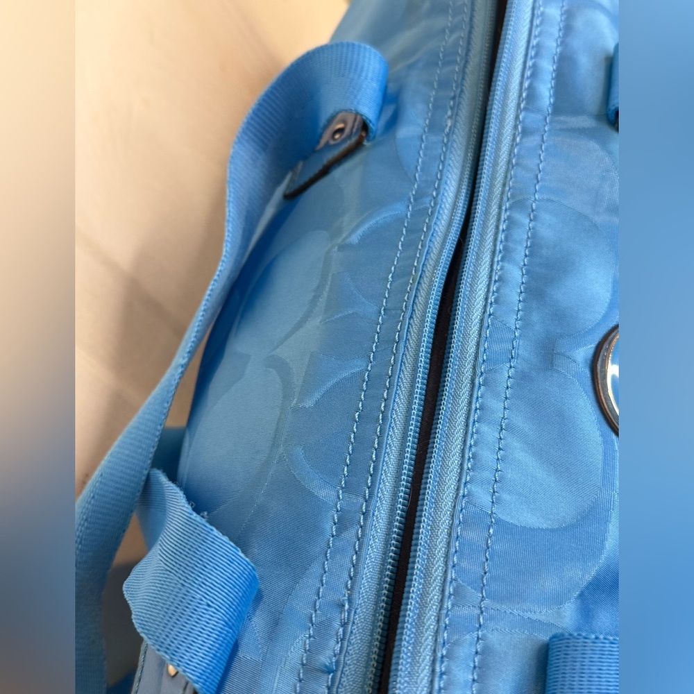 COACH GETAWAY SIGNATURE NYLON PACKABLE WEEKENDER BAG TOTE & POUCH BLUE F77321 - Picture 4 of 16